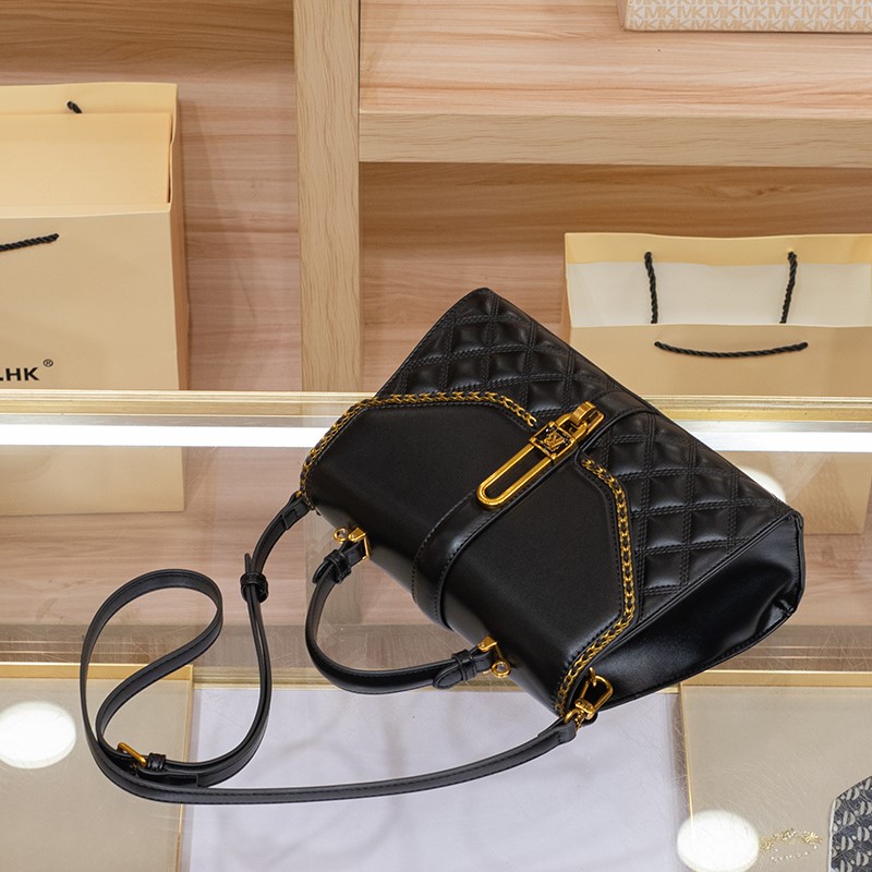 Light luxury brand women's dia - огляд і ціна Interior Design Grid