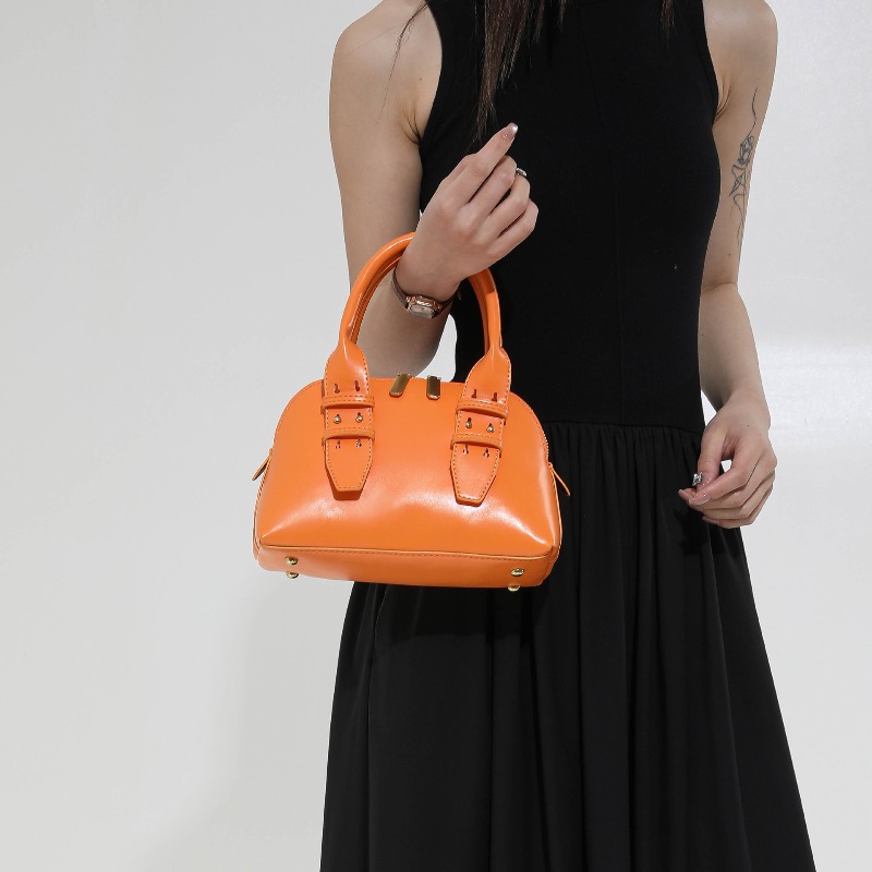 Trendy Crossbody Bags for Woma - огляд і ціна Interior Design Minimalist