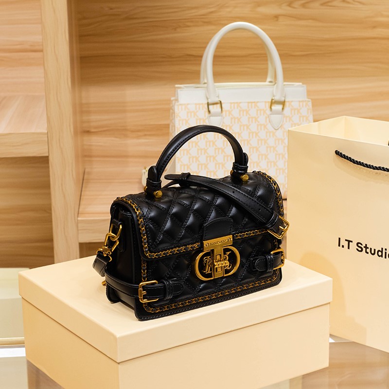 Women's handbag genuine diamon - огляд і ціна Interior Design Grid